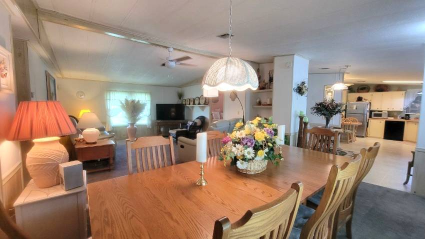 84 Emerald Dr. East a Dundee, FL Mobile or Manufactured Home for Sale